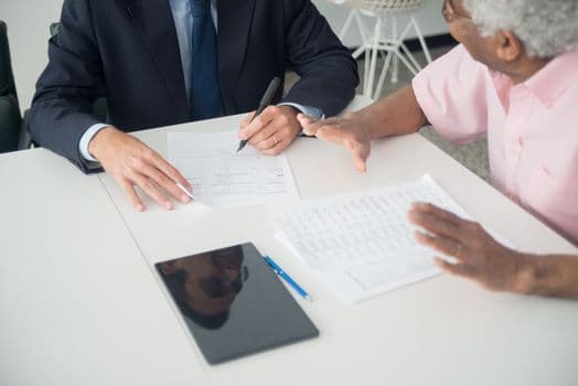 AI in Insurance: Faster Underwriting and Cleaner Claims
