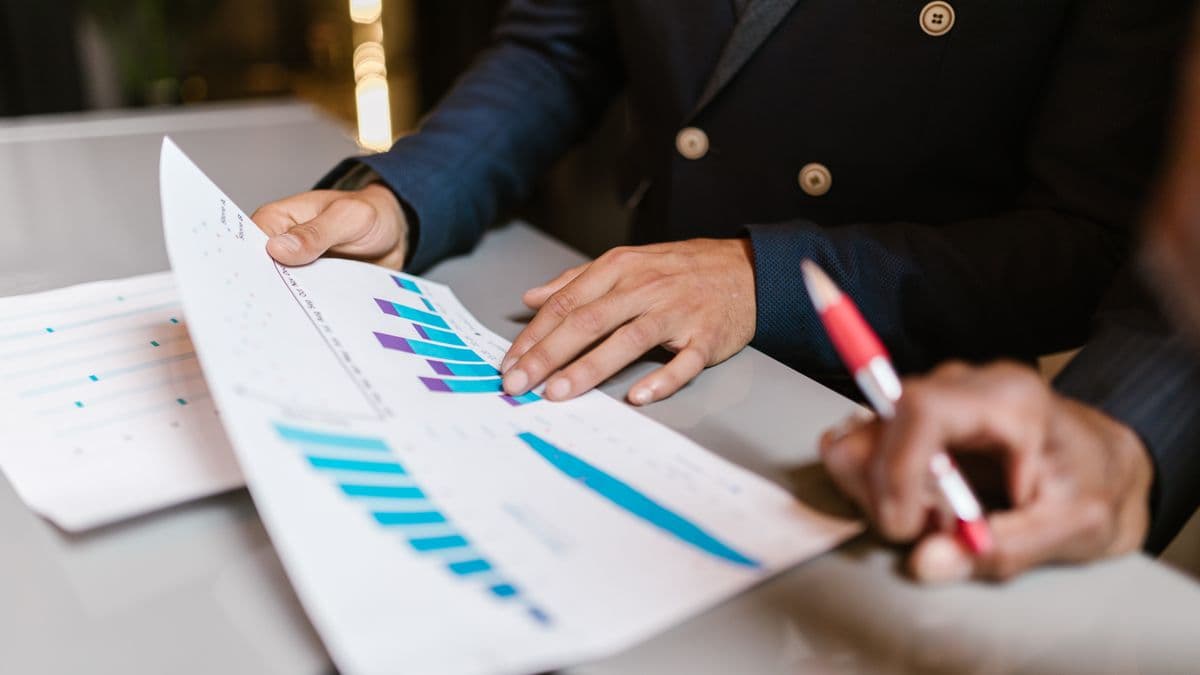 Analytics & Reports — Leadify Analytics & Reports